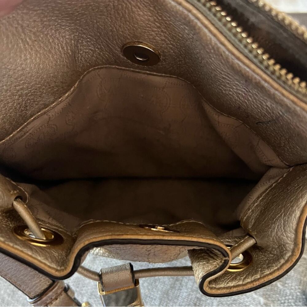 Michael Kors Leather Crossbody Purse Bag - Picture 4 of 11